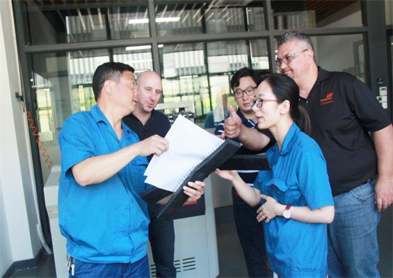 澳大利亞必和必拓、力拓集團(tuán)代表團(tuán)赴公司參觀考察