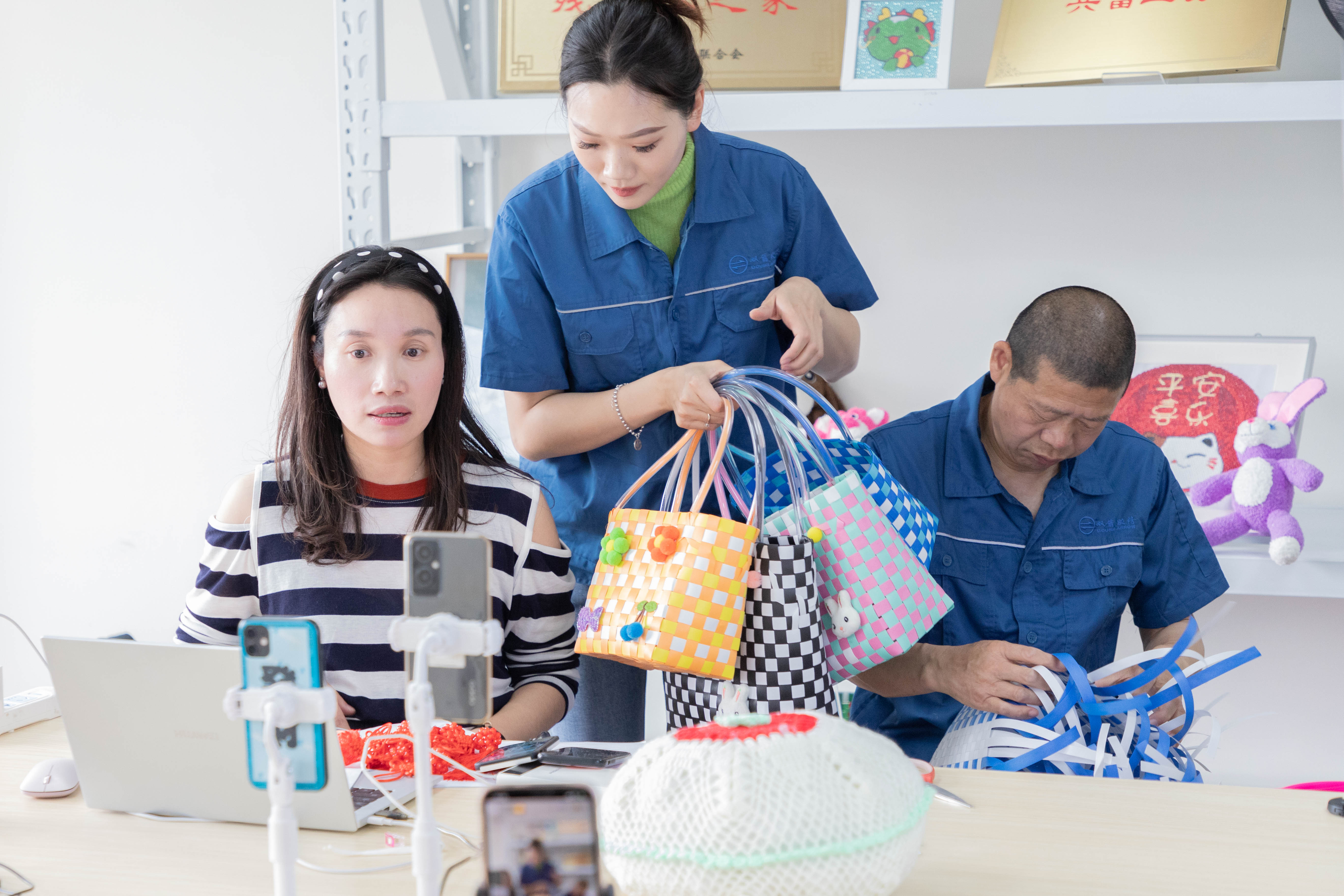 直播、帶貨 | 倡導(dǎo)助殘新風(fēng)尚，致富路上不分“你我他”
